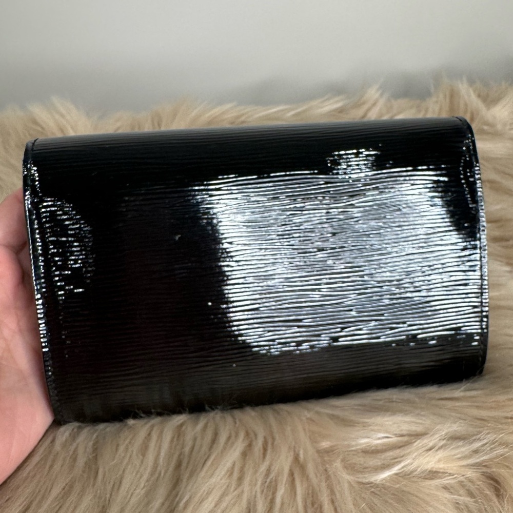 Louis Vuitton Black Electric Epi Clutch with Silver Logo - Picture 4 of 11